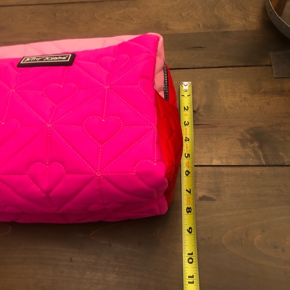 Betsey Johnson Travel Bag - Picture 14 of 16